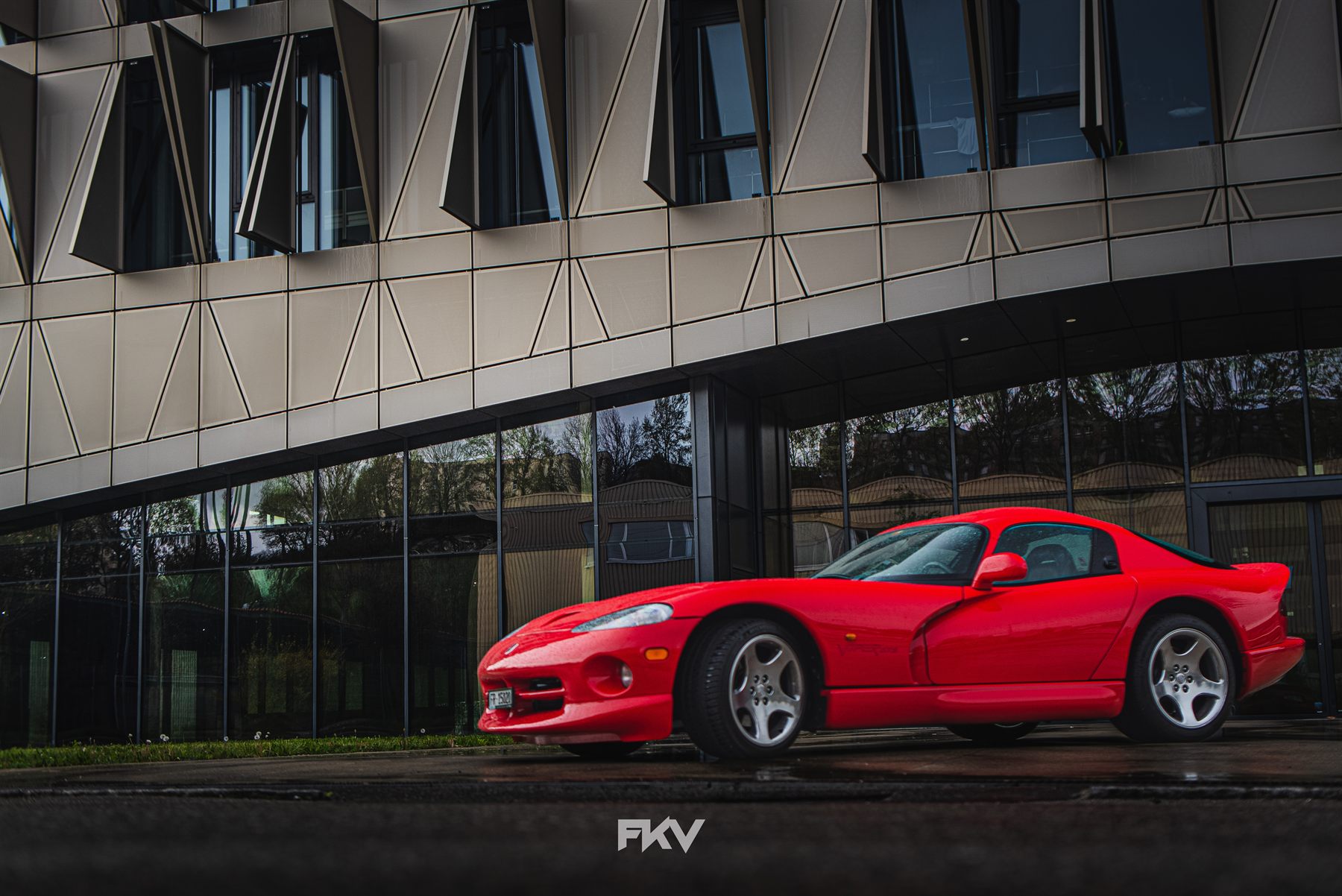 Dodge Viper GTS photo 2